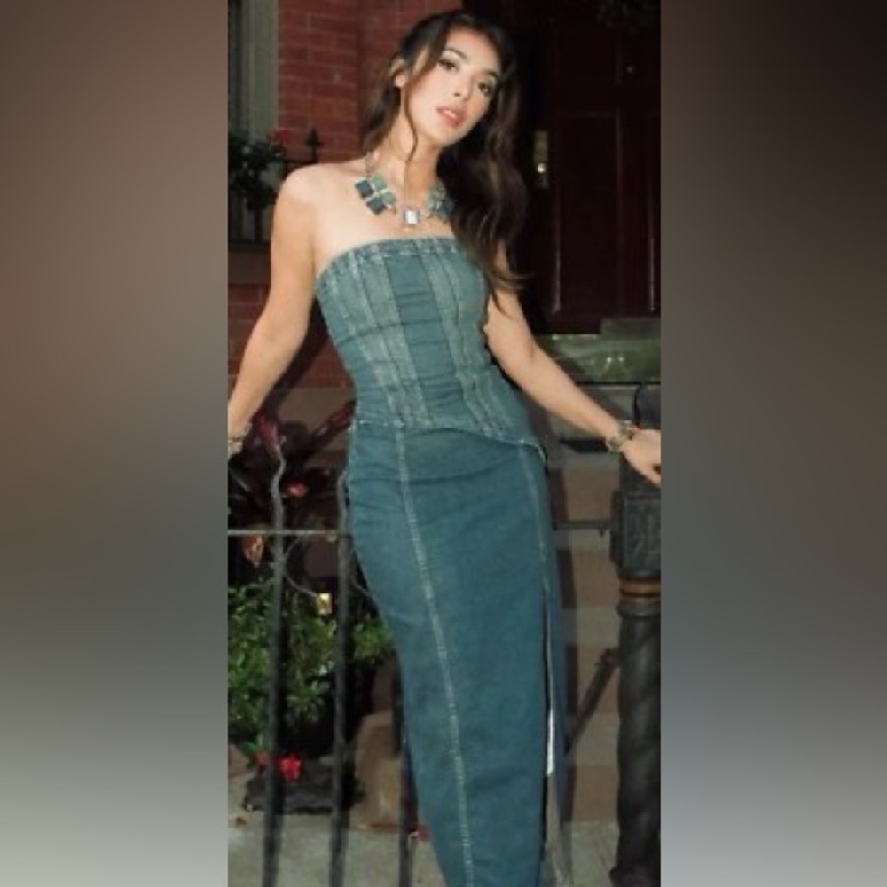 Zara NWT Distressed Navy Denim Strapless Midi Dress w/ Side Slit (Size XS) - Picture 8 of 9